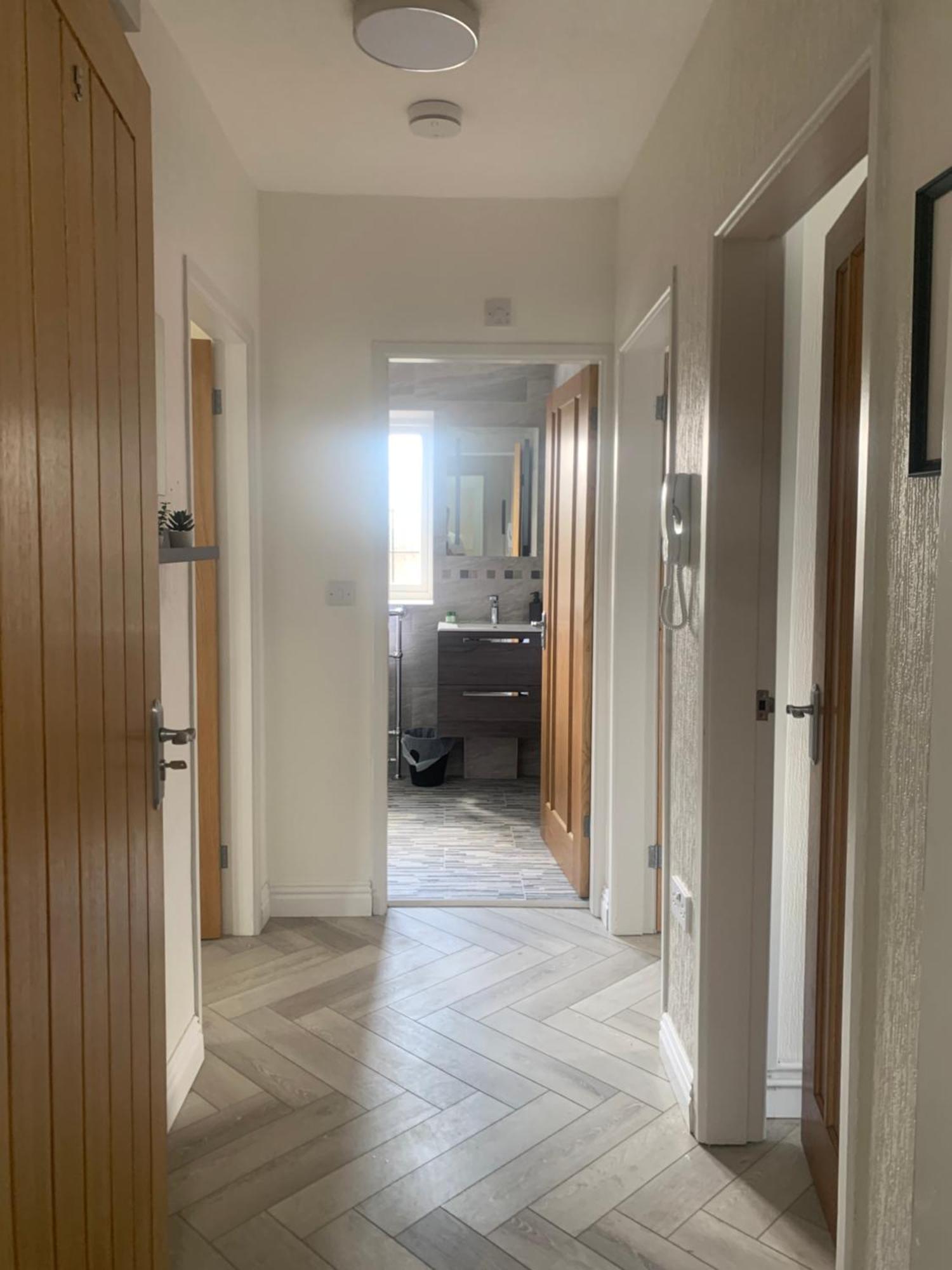 Newly Renovated, Modern 3 Bed Apartment Walmersley Exterior photo